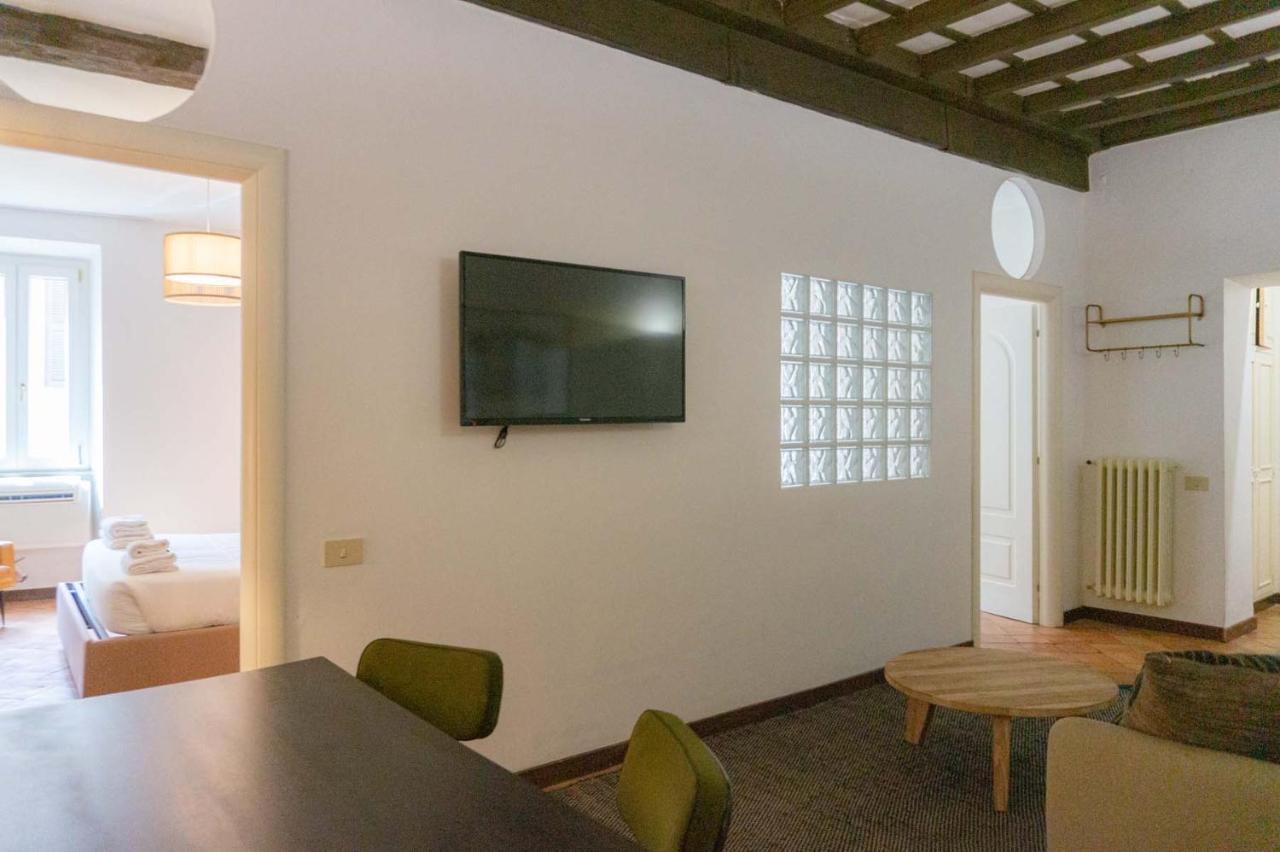 Piazza Navona Charming Apartment โรม ภายนอก รูปภาพ